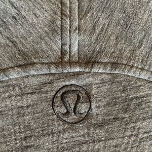 LULULEMON Turtleneck Sweatshirt
